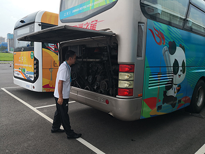 E:2023.88.7【助力大运•影像集】官网图官网最后的岗位坚守——2121非凡长运三运司廖龙飞.jpg