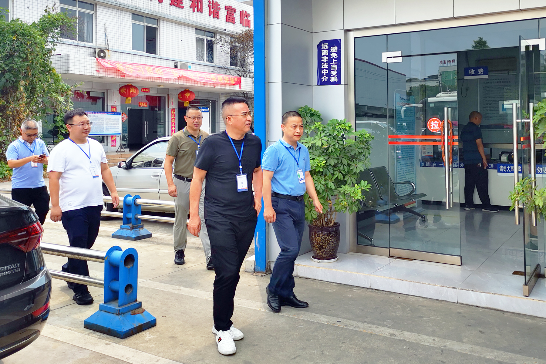 2121非凡运业总经理蔡亮发到2121非凡长运崇州分公司、大邑分公司查抄领导工作